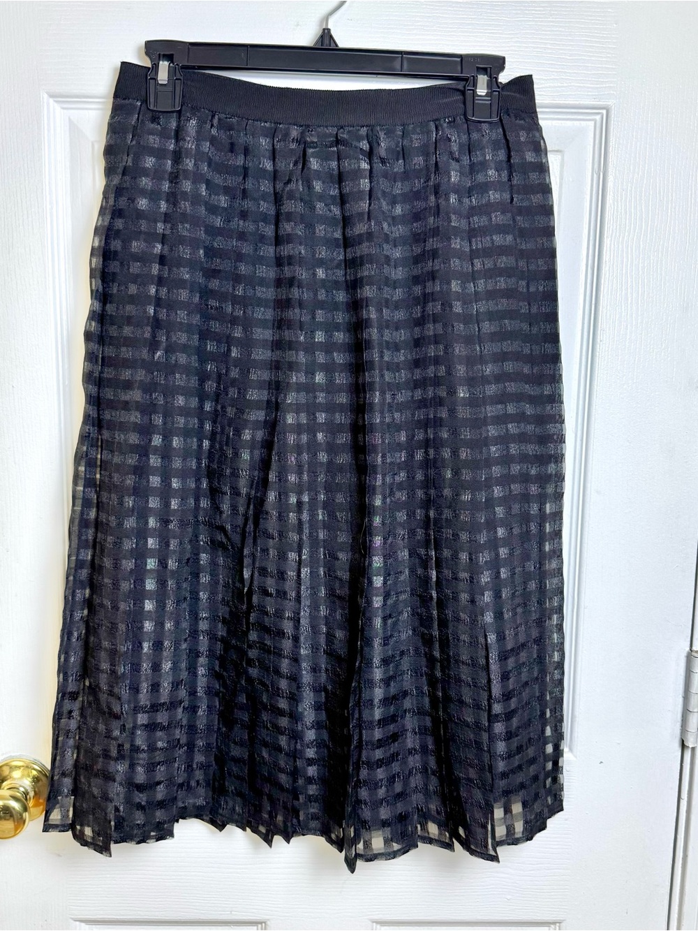 Elle Black Checkered Pleated Mesh Midi Skirt Size 4 NWOT